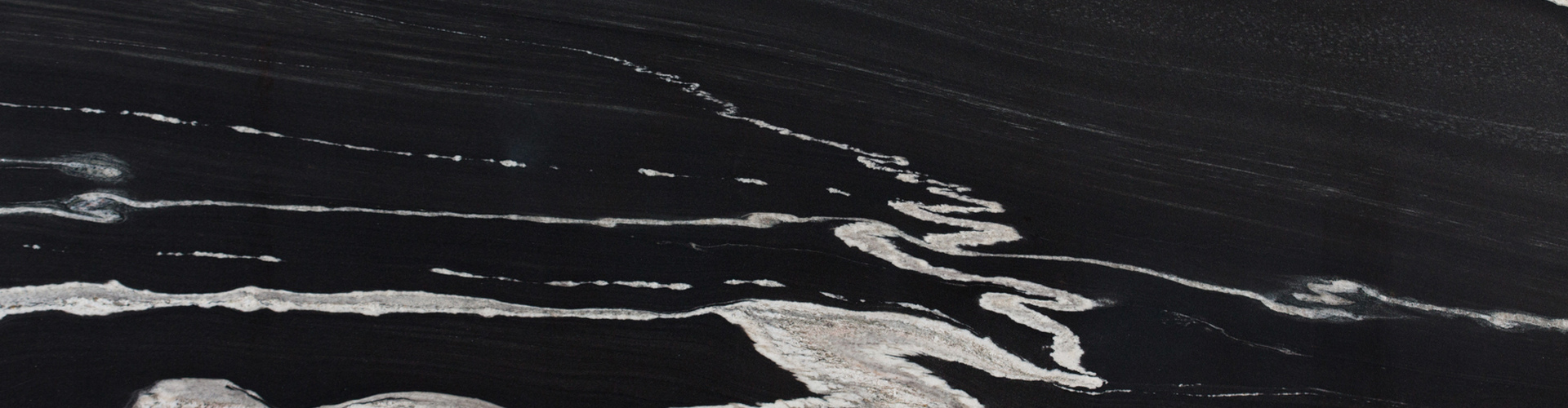Black Horse | EIGHT STONES